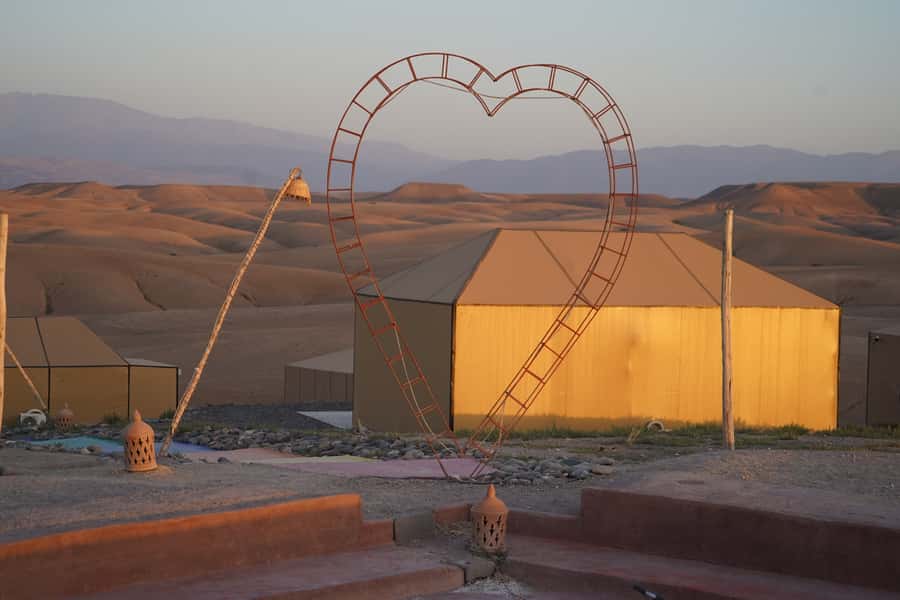 Marrakesh: Agafay Desert 3-Course Dinner Show & Pool Access - What to bring and how to make the night better