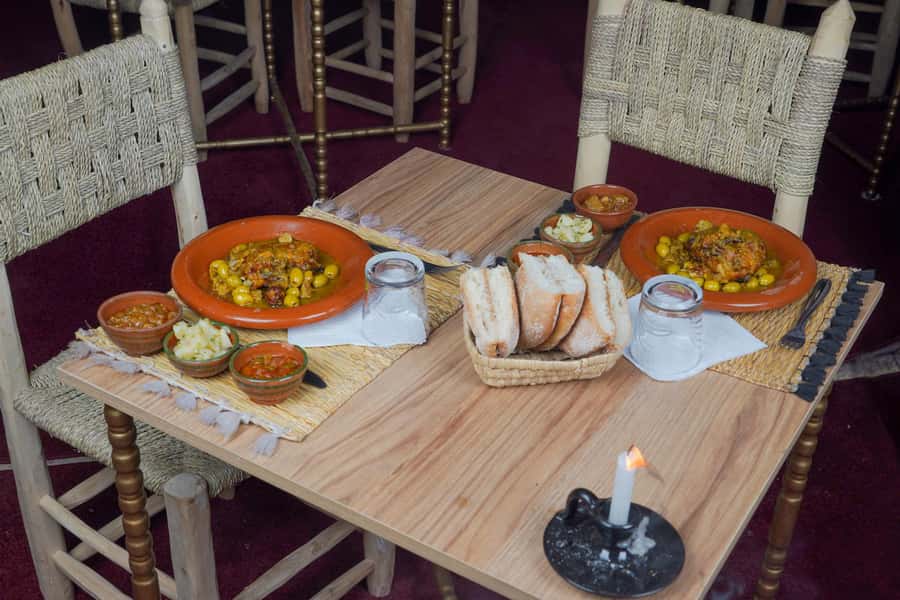 Marrakesh: Agafay Desert 3-Course Dinner Show & Pool Access - Sunset over Agafay’s bare hills