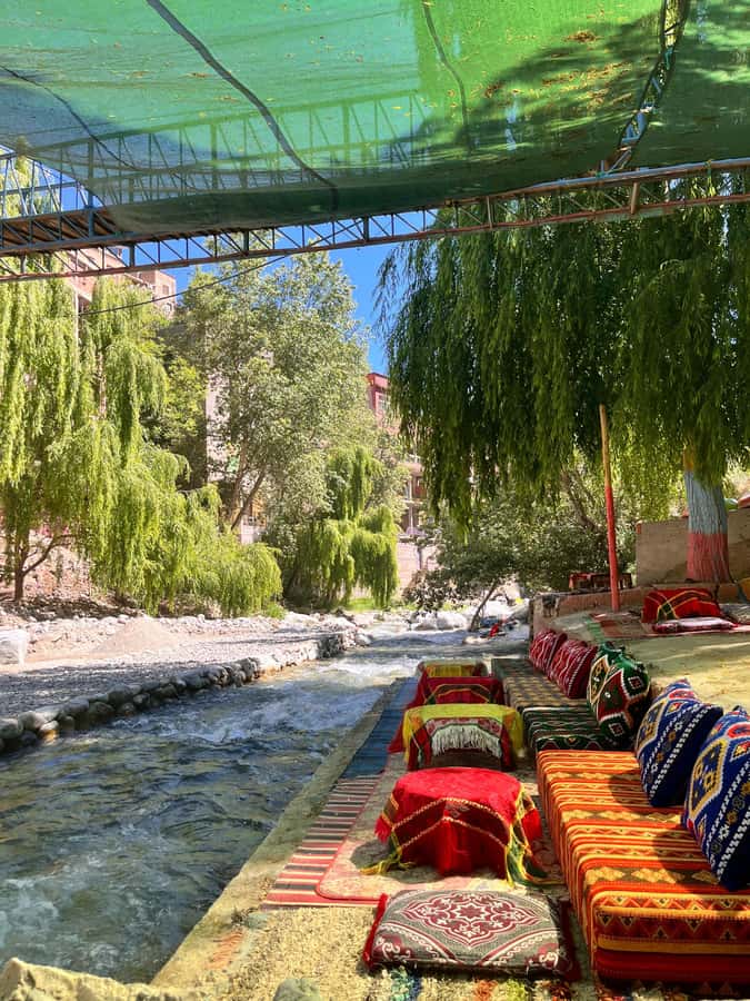 Marrakesh: Ourika Valley & Atlas Mountains Day Trip + Lunch - How the transport and group size affect the day