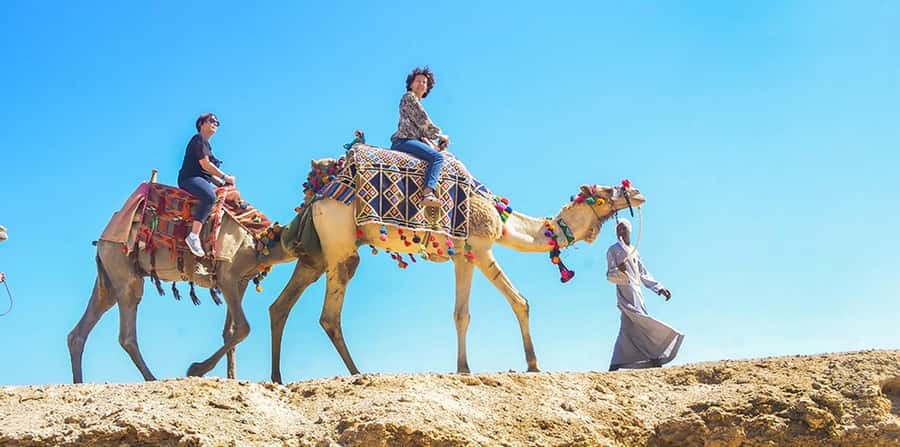 Marsa Alam: Sea and Desert Camel Riding Tour - A camel ride with two very different views