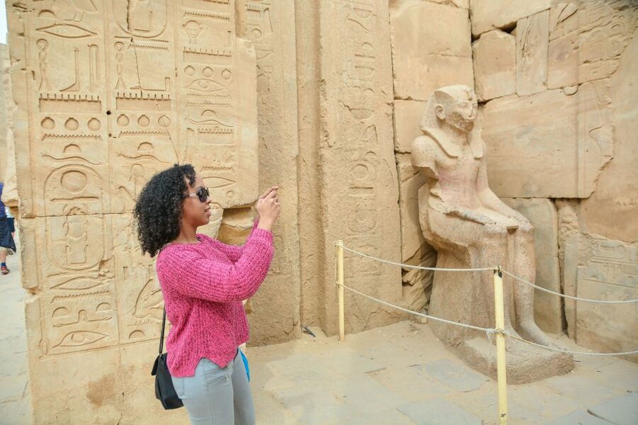 Marsa Alam: Valley of the Kings & Karnak Temples Luxor Tour - The Colossi of Memnon