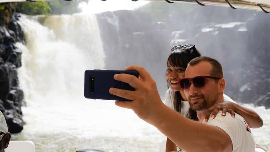 Mauritius: 5 East Coast Islands Tour with Snorkeling & Lunch - Grand River South East waterfall by boat