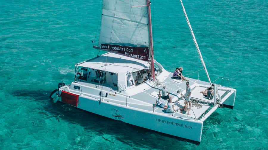 Mauritius: Catamaran Day Cruise to lle aux Cerfs with Lunch - Snorkeling in the lagoon
