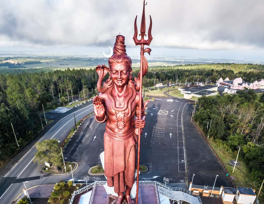 Mauritius: Exclusive South West Tour - Trou aux Cerfs and Curepipe: a high view with an urban stop