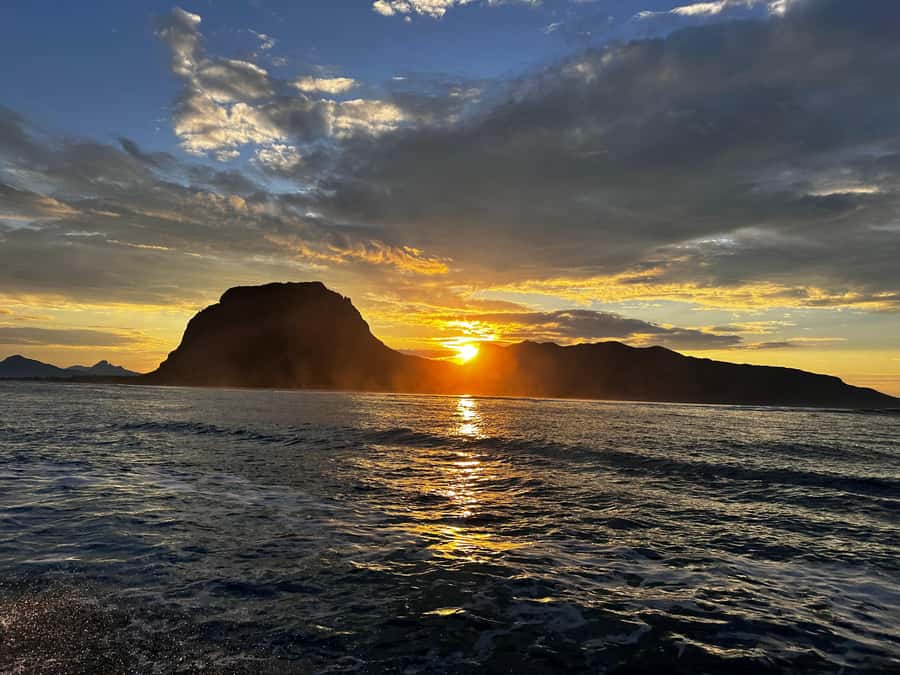 Mauritius Le Morne: Eco-Friendly Dolphin Watching Tour - Snorkeling in the lagoon after the dolphins