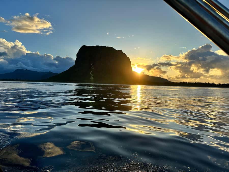 Mauritius Le Morne: Eco-Friendly Dolphin Watching Tour - The optional fishing stop, if time allows