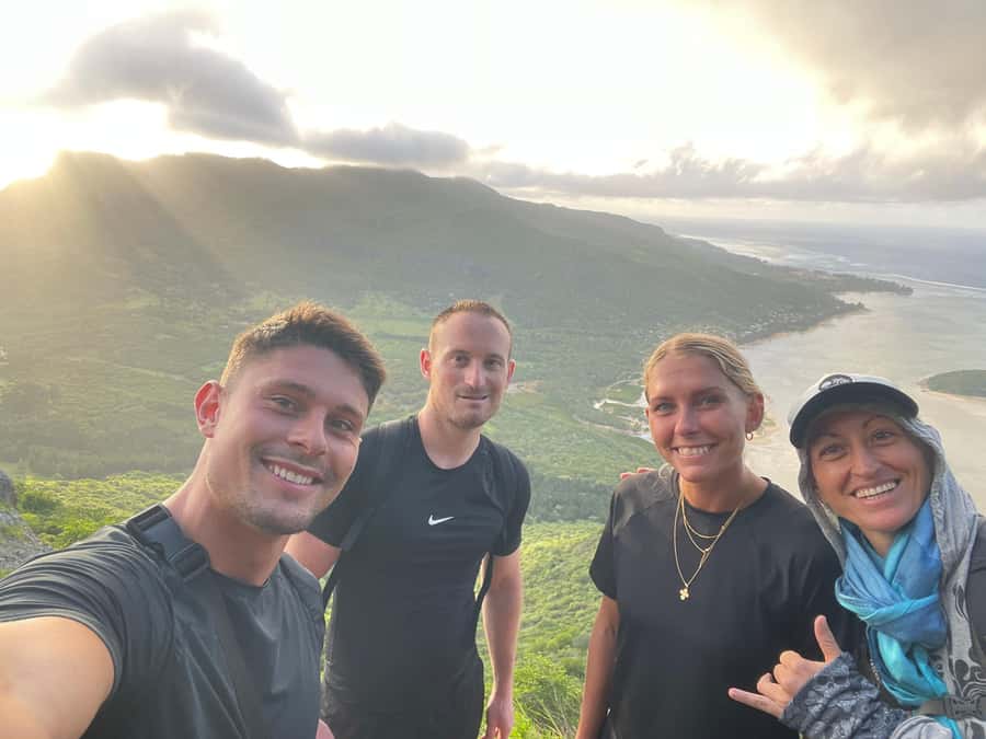 Mauritius: Le Morne: Intimate Hike Away from the Crowd - The hands-on scramble over 69 meters