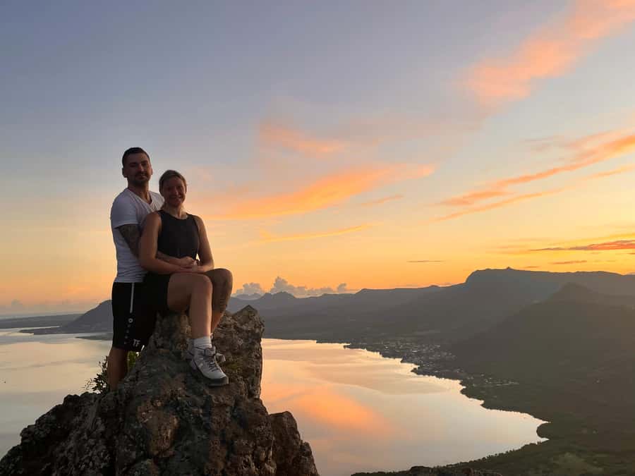 Mauritius: Le Morne: Intimate Hike Away from the Crowd - Reaching the 493-meter summit