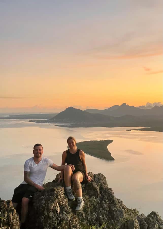 Mauritius: Le Morne: Intimate Hike Away from the Crowd - The descent is not an afterthought