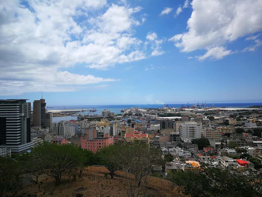Mauritius North: Private Paradise Tour with Gardens, Markets - The private car and the guide make the difference