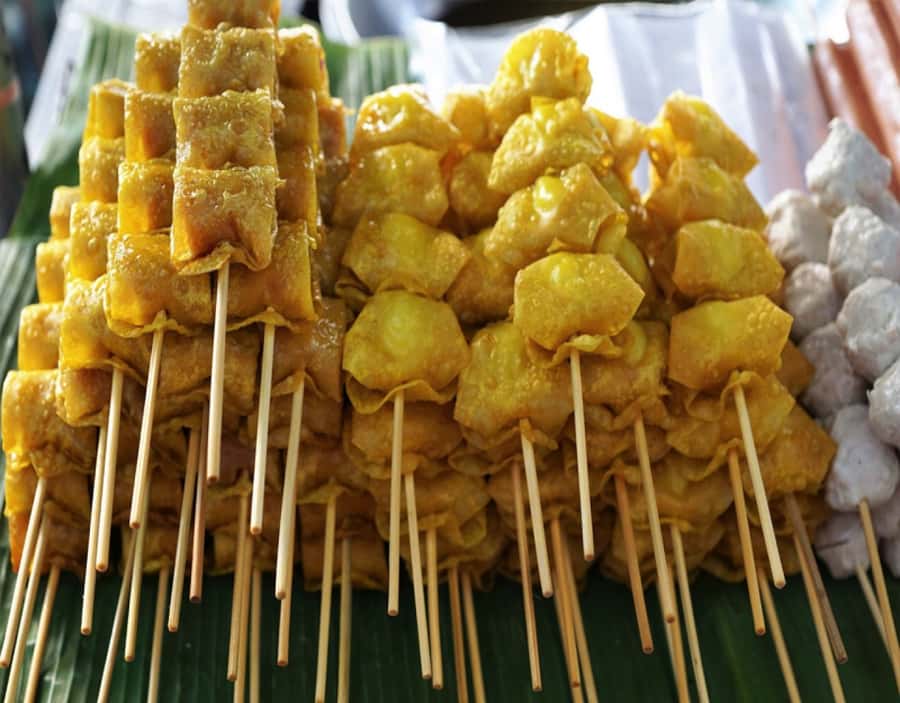 Mauritius: Port Louis Street Food Walking Tour - Jalebis, dholl puri, and the pleasure of unfamiliar names