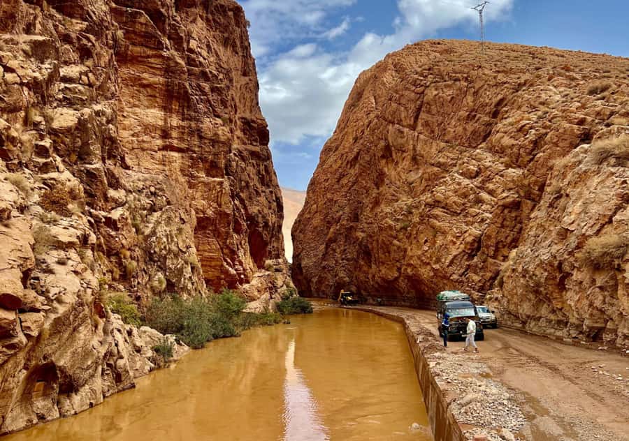 Merzouga Desert: 3-Day Desert Tour from Marrakech - Food, lodging, and the small practical details