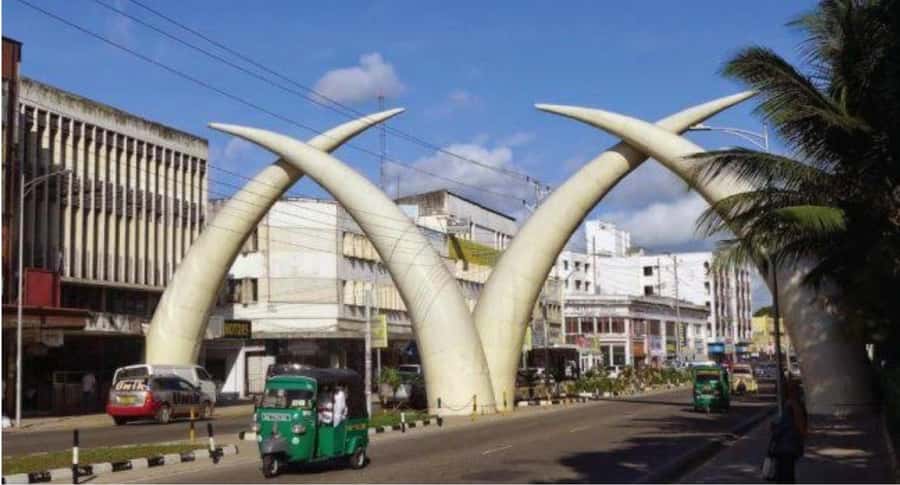 Mombasa: Tusks, Fort Jesus, Old Town, Beach and City Tour - Why this four-hour Mombasa tour works