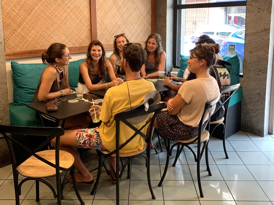 No Diet Club - Unique local Food in St Denis (La Réunion) - The guides shape the experience