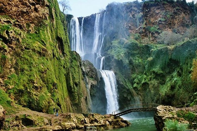 Ouzoud Waterfalls Guided Hike and Boat Trip from Marrakech - Pickup, minibus comfort, and the early start