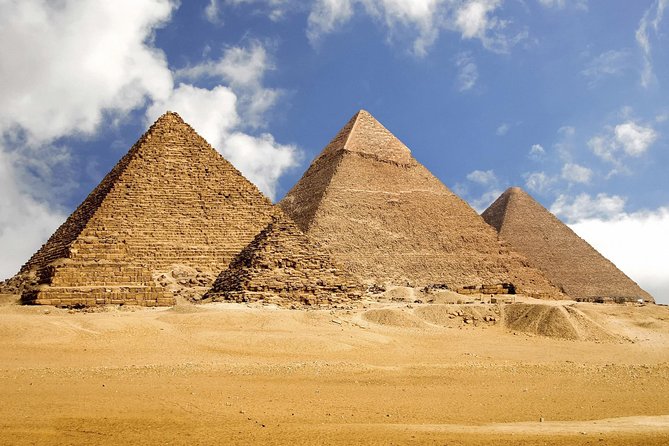 Private Day Tour Giza Pyramids, Sphinx, Memphis, and Saqqara - Khafre, Menkaure, and the Sphinx