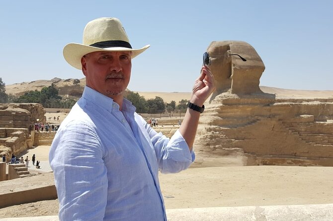 Private guided tour to Giza Pyramids, and Great Sphinx - Khafre’s Pyramid and the Sphinx belong together