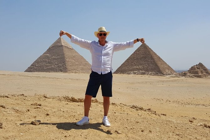Private guided tour to Giza Pyramids, and Great Sphinx - What the guides add, and where you should set limits