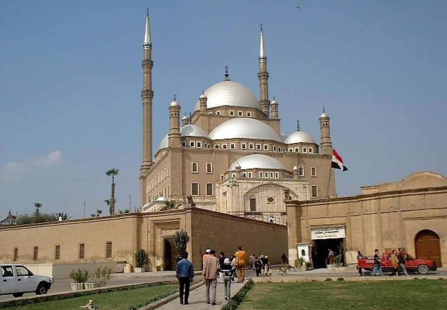 Private Half Day Tour To Islamic Cairo - Sultan Hassan shows Cairo at full scale