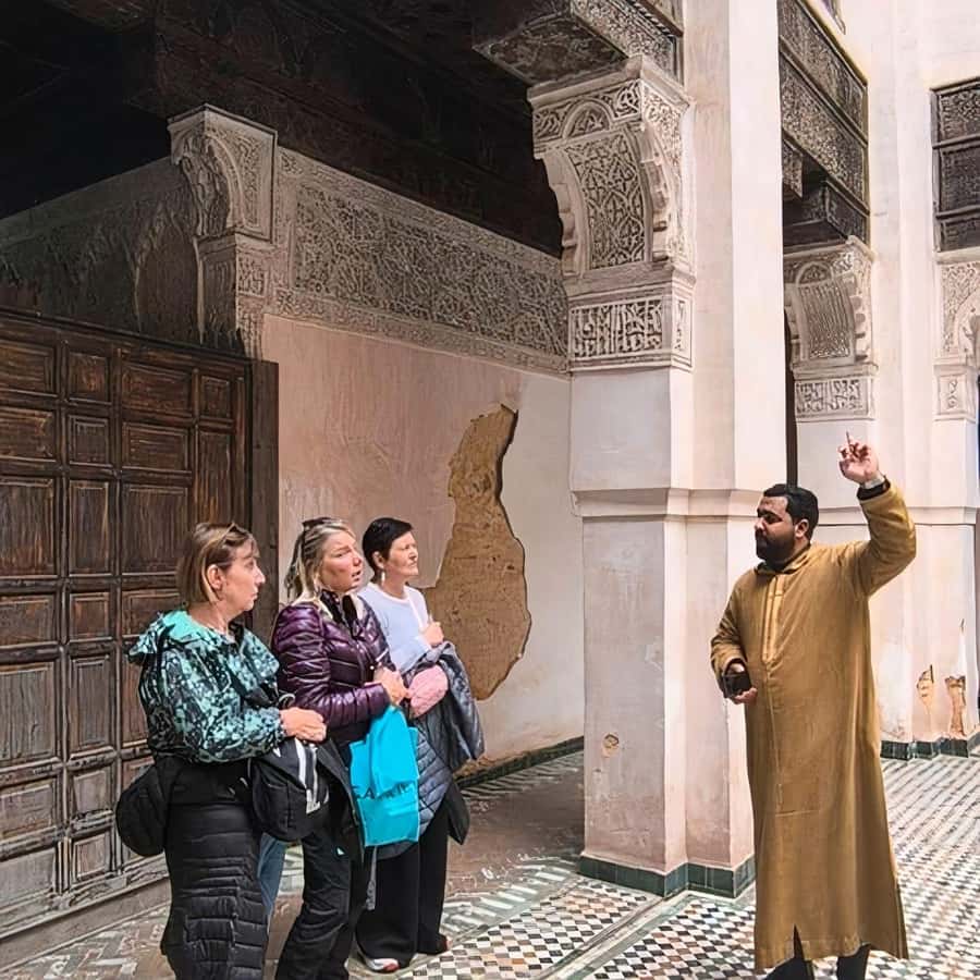 Private Tour –In Old Medina of Fez with a Professional Guide - What the guide adds