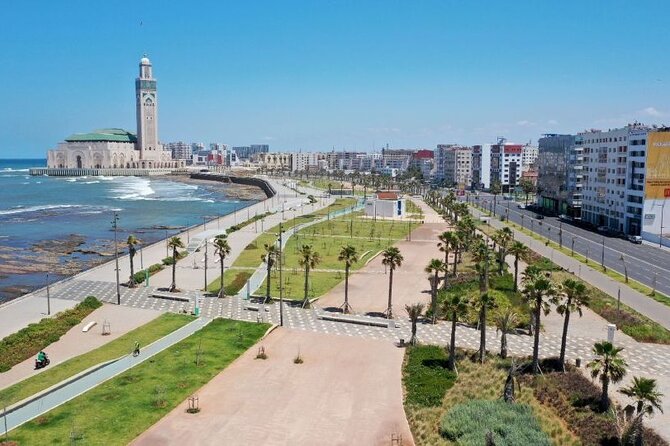 Private Tour of Casablanca with Round Trip Airport Transfer - Quartier Habous and the Royal Palace area
