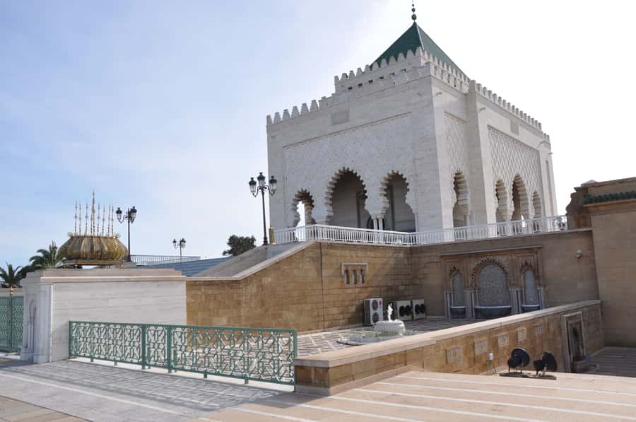 Rabat: Guided City Tour with Mausoleum Mohammed V Visit - A quiet pause in the Andalusian Gardens