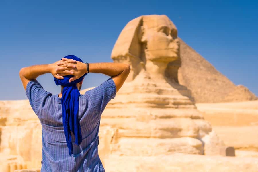 Sharm El Sheikh: Great Pyramids, Sphinx, Museum Tour by Bus - Meeting the Sphinx face to face