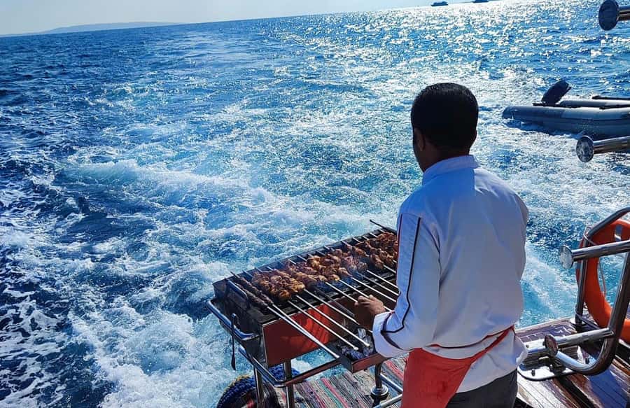 Sharm el-Sheikh: Premium Ras Mohammed & White Island Cruise - A three-level yacht with room to spread out