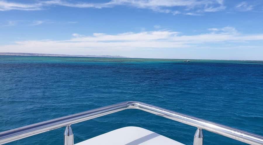 Sharm el-Sheikh: Ras Mohammed Elite VIP Cruise and BBQ Lunch - A Seafood Buffet Prepared on Board