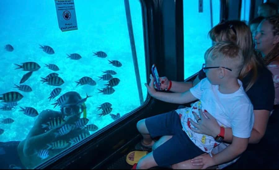 Sharm El-Sheikh: Seascope Submarine boat cruise with pickup - Seeing the Red Sea Without Getting Wet