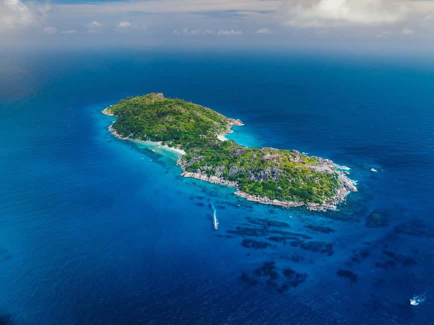 Sister, Coco, and Felicite Island: Seychelles Catamaran Tour - Starting at La Digue or Praslin