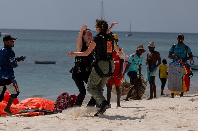 Skydive Zanzibar | Tandem Skydive - Weather, timing, and flexibility