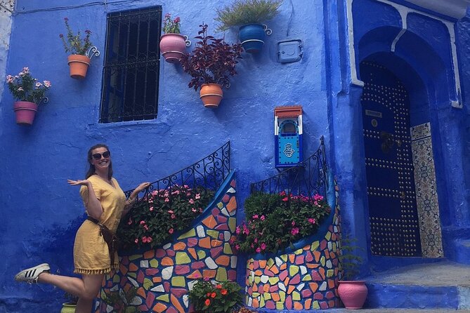 Small-Group Day Tour to Chefchaouen from Fez - Pickup in Fez and the long road north