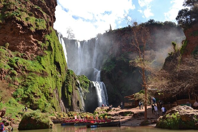 Small group Ouzoud Waterfall Guided Tour Boat Ride from Marrakech - The 8:00 am pickup and the long road south