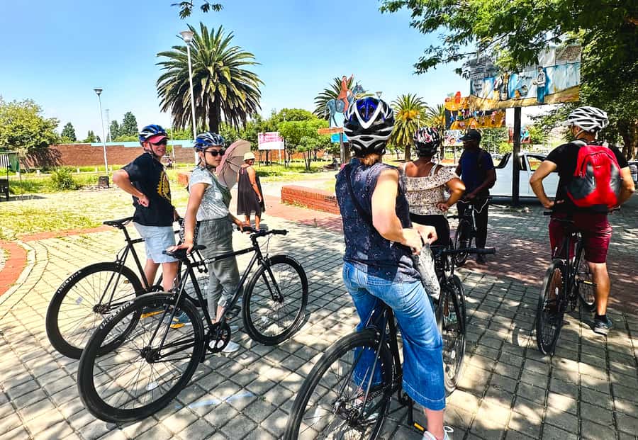 Soweto: Guided Bicycle Tour with Lunch - Why a bicycle is a good way to see Soweto