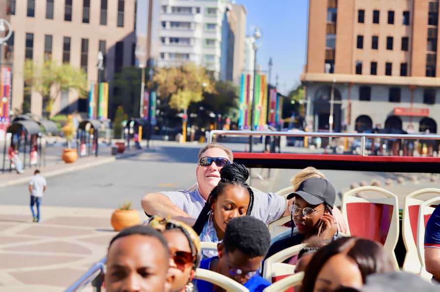 Soweto: Hop-On Hop-Off Bus, City Tour and Apartheid Museum - How to fit the day together