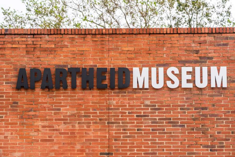 Soweto: Hop-On Hop-Off Bus, City Tour and Apartheid Museum - Constitution Hill puts the past behind prison walls