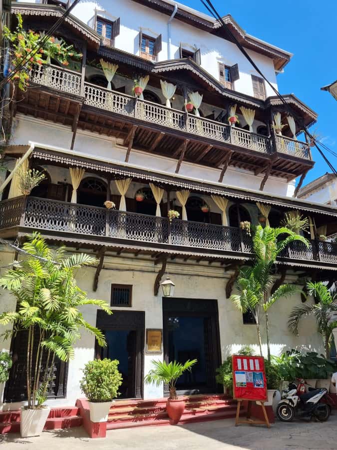 Stone Town's Hidden History: Private Guided Walking Tour - Markets, coffee, and ordinary Stone Town