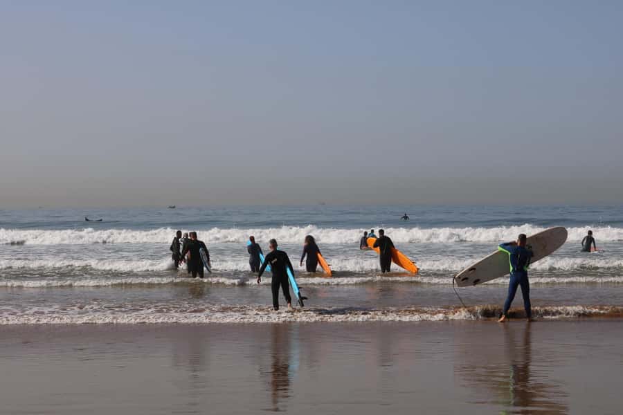 Surf Lessons with Local instructor - Who should book, and who should think twice?