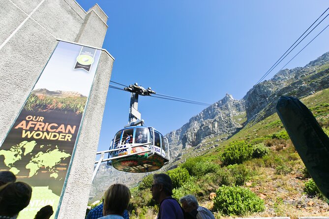 Table Mountain, Penguins & Cape Point Small Group Tour Cape Town - Starting in Cape Town with Bo-Kaap