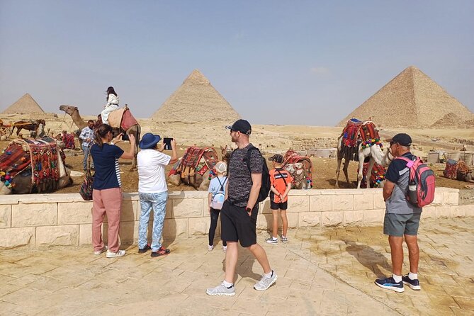 The Giza Pyramids, the Great Sphinx, and Local Lunch. - Meeting the Great Sphinx and Valley Temple