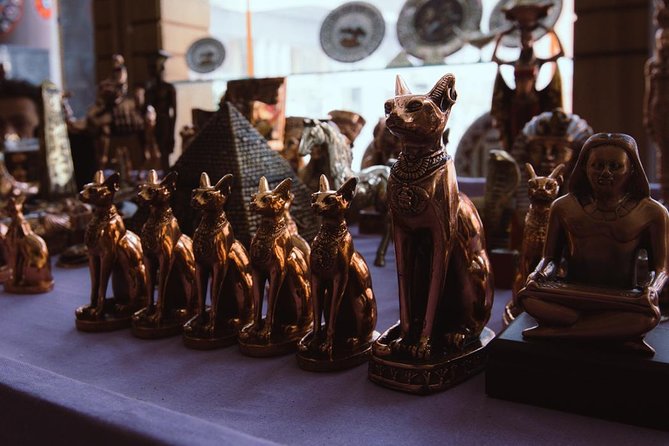 Tour to Giza Pyramids and The Egyptian Museum - Lunch as a useful pause