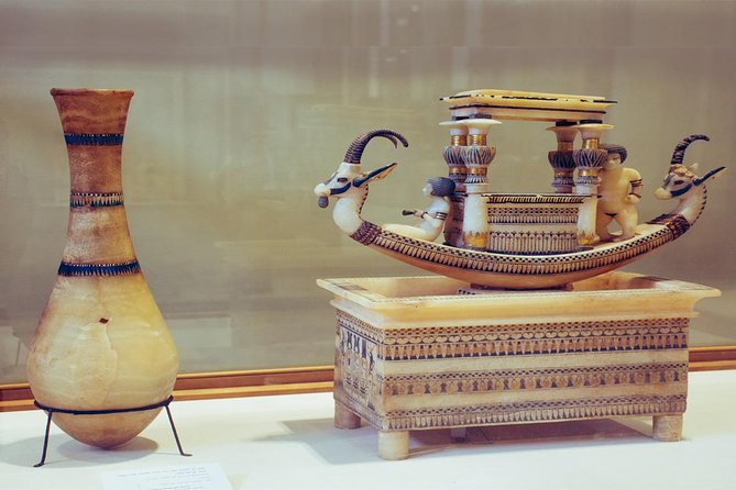 Tour to Giza Pyramids and The Egyptian Museum - Transport, timing, and the Cairo factor