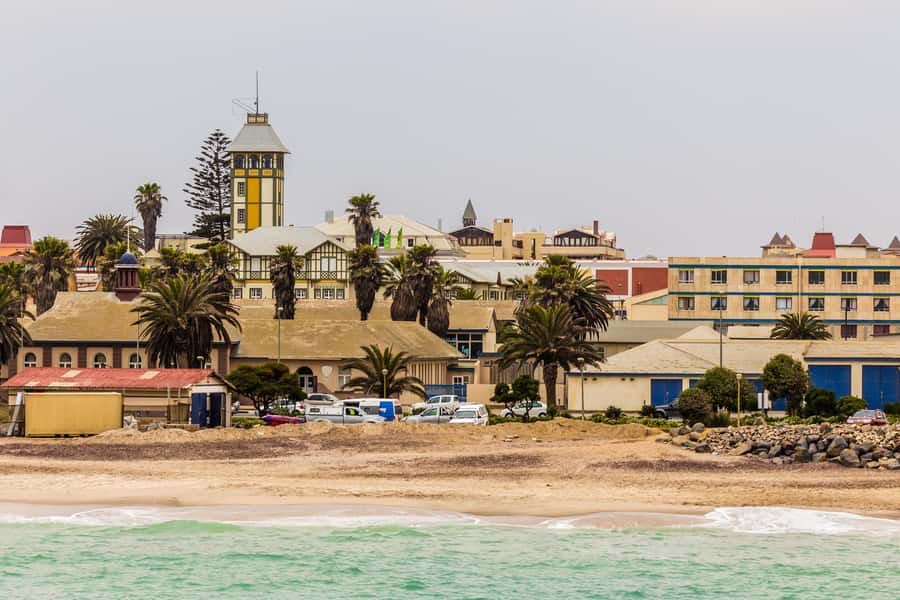 Walvis Bay and Sandwich Harbour Tour - Sandboarding and the 4x4 roller coaster