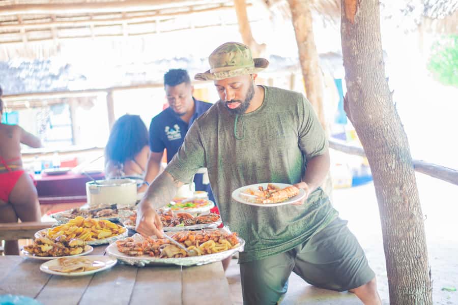 Zanzibar: Safari Blue Lagoon Trip with Snorkeling and Lunch - The guides can shape the whole experience